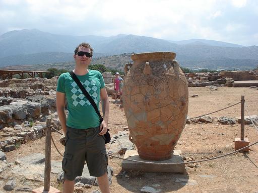 Me and a Minoan pithos